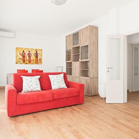 Santa Rita Roomy Apartments Padova Bagian luar foto