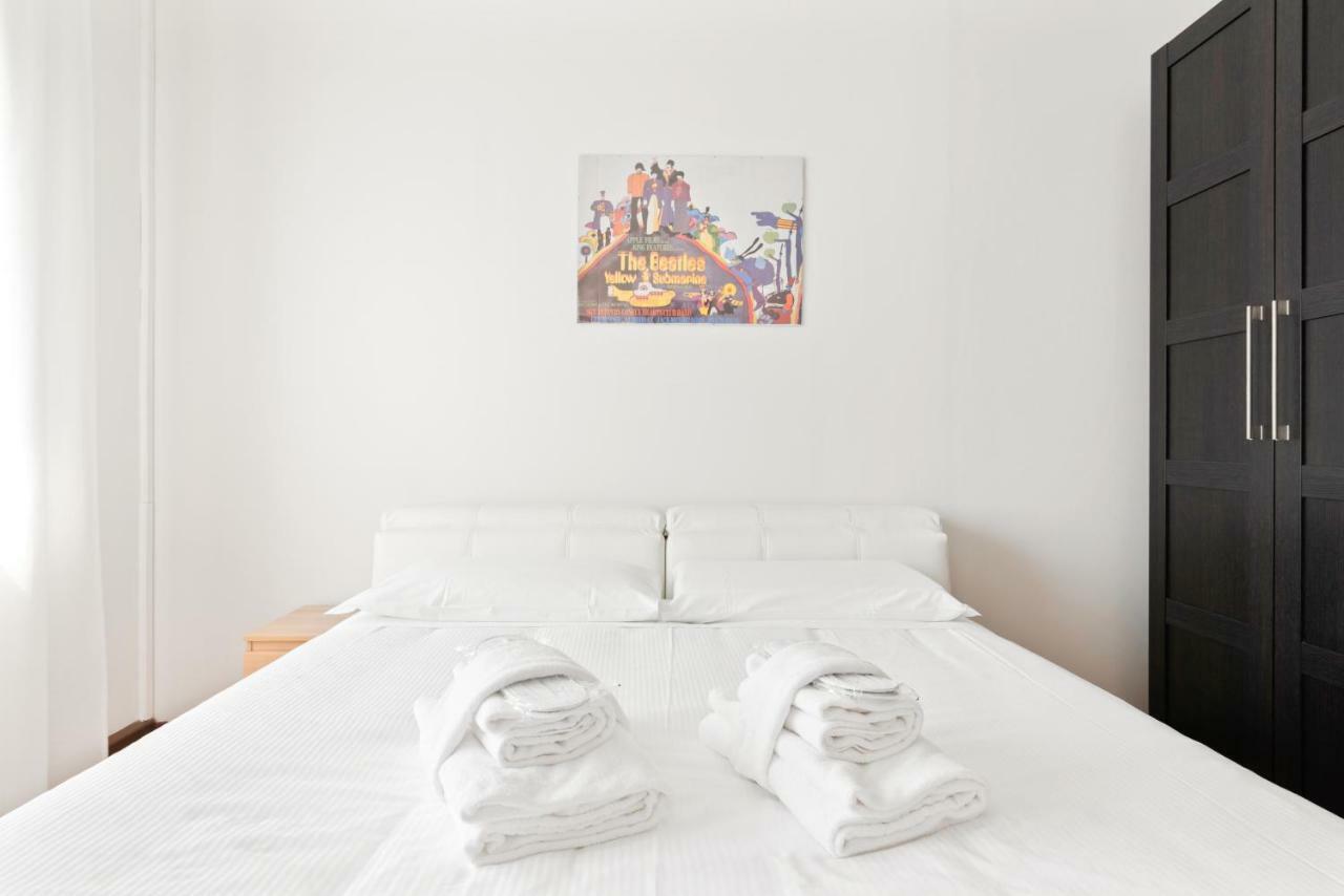 Santa Rita Roomy Apartments Padova Bagian luar foto